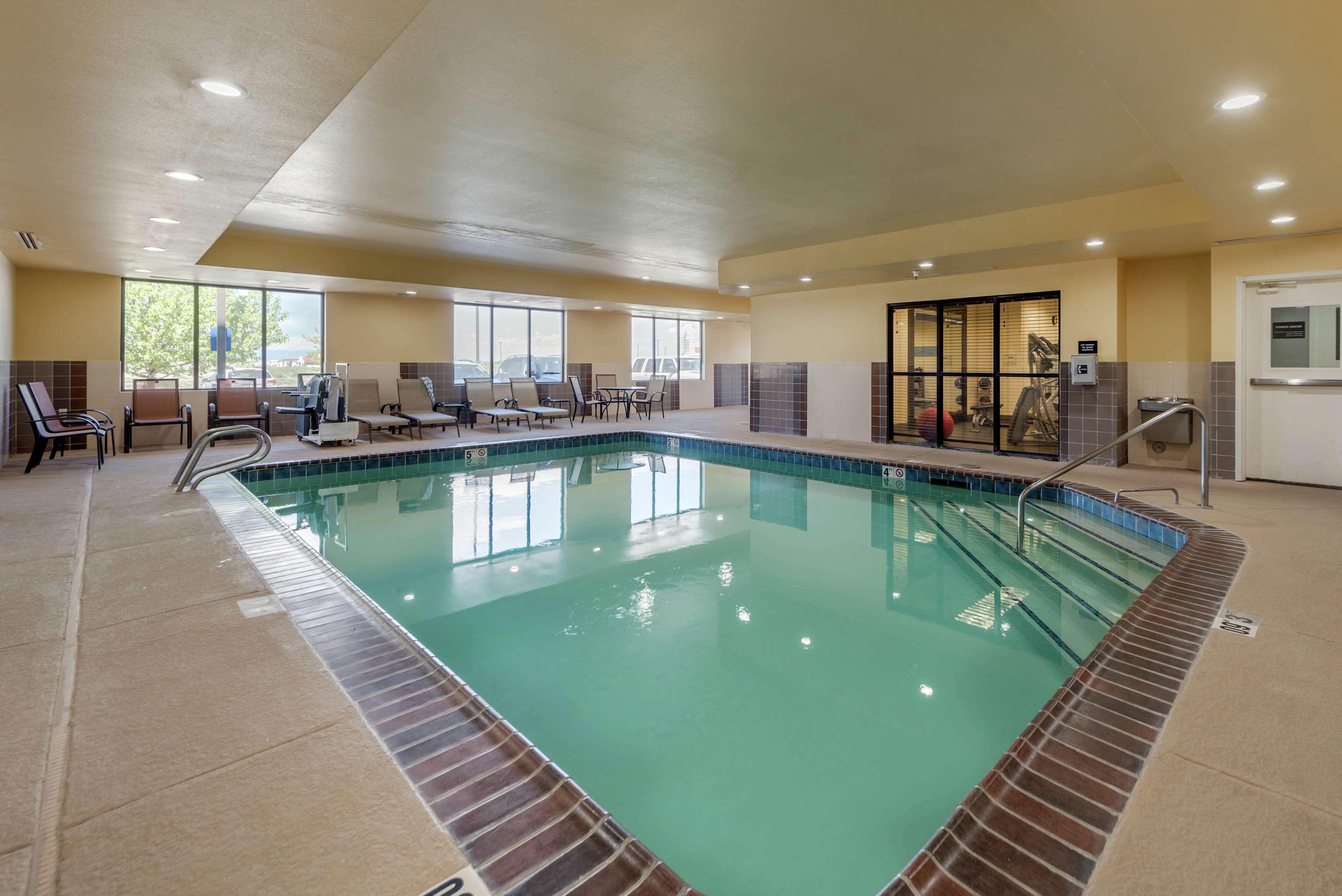 Hampton Inn Аламоса Екстер'єр фото